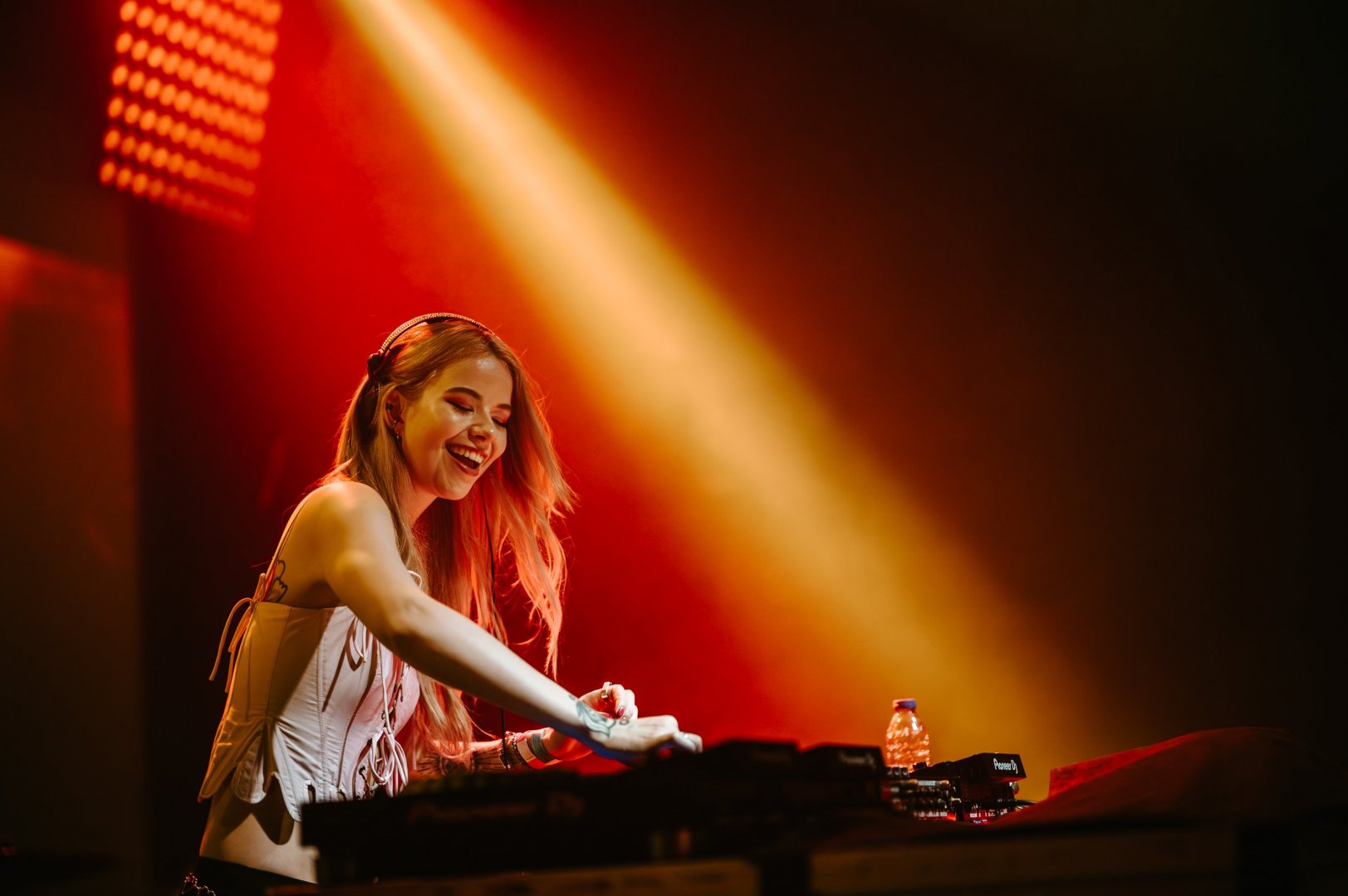FOX STEVENSON | ROXY Prague