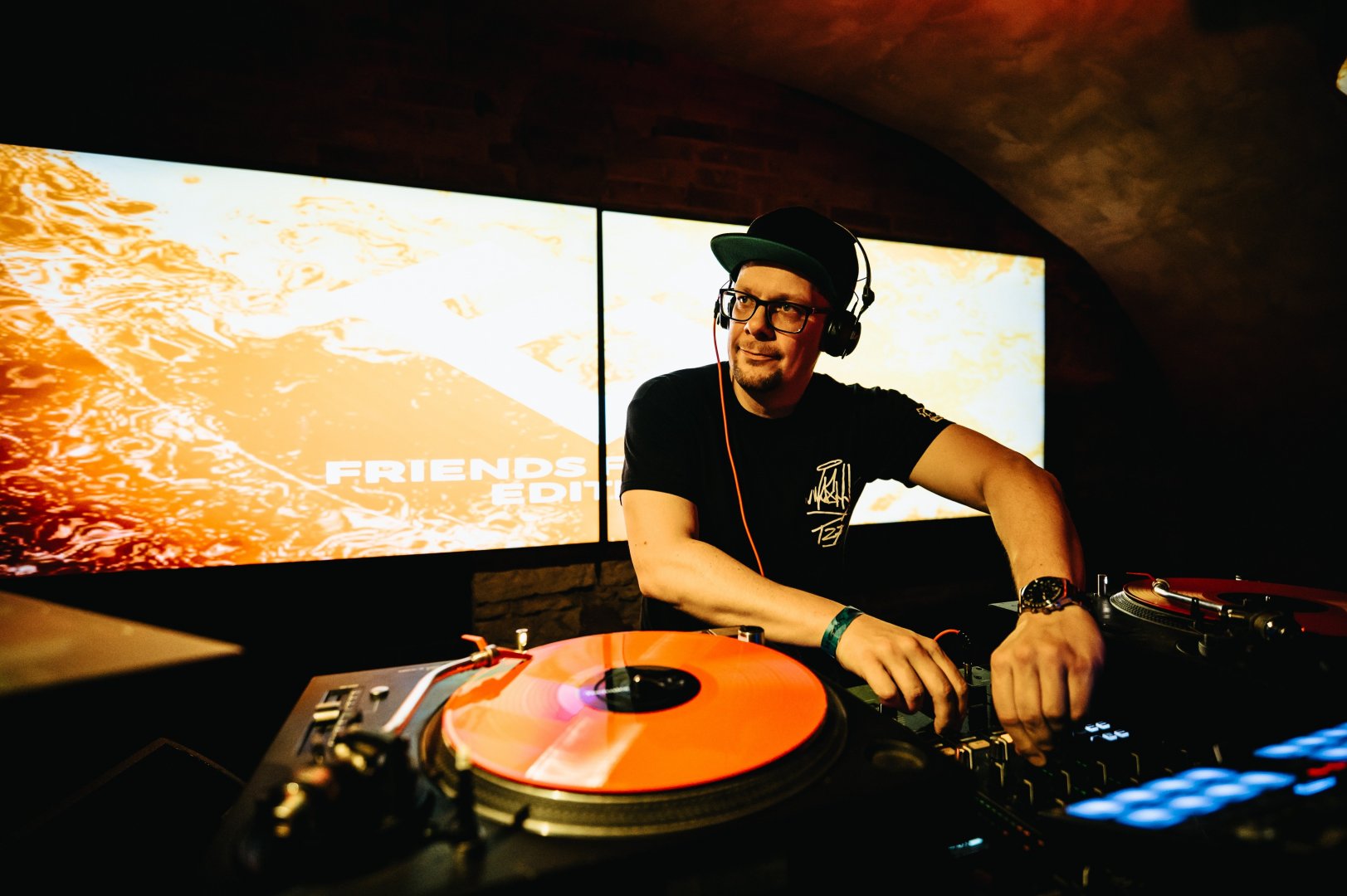 LONDON ELEKTRICITY & ETHERWOOD | ROXY Prague