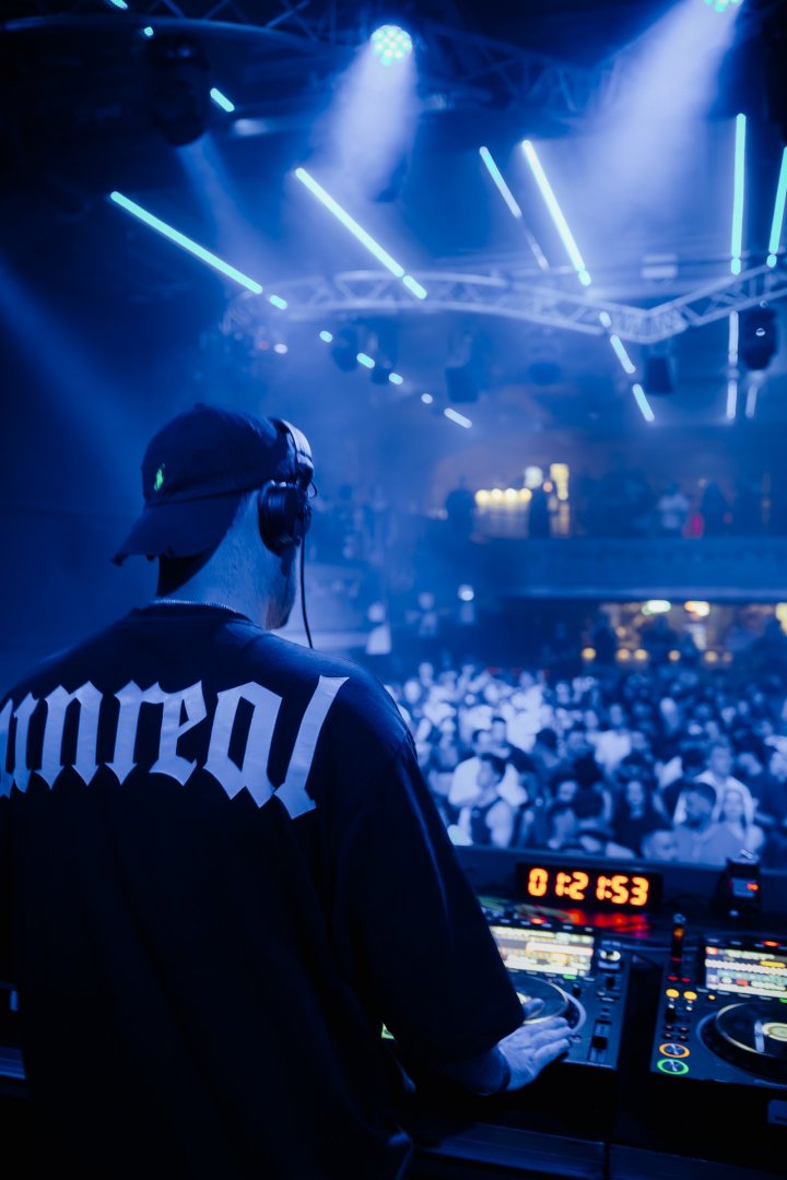 JOHANNES SCHUSTER | ROXY Prague