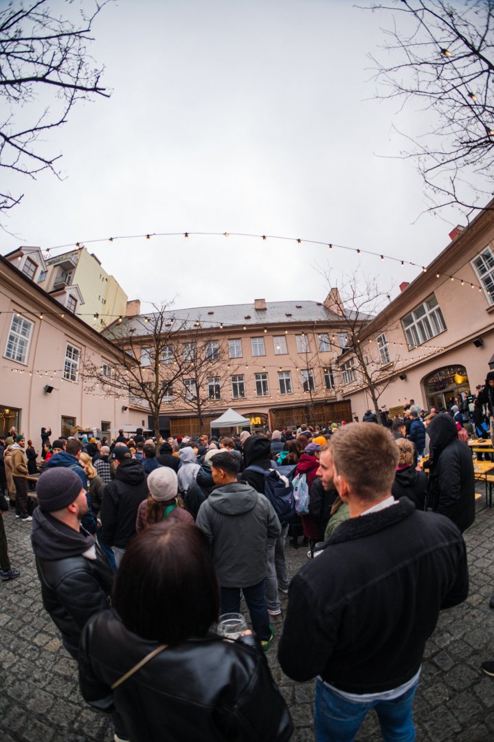 NETSKY POP UP @ DVA KOHOUTI | ROXY Prague