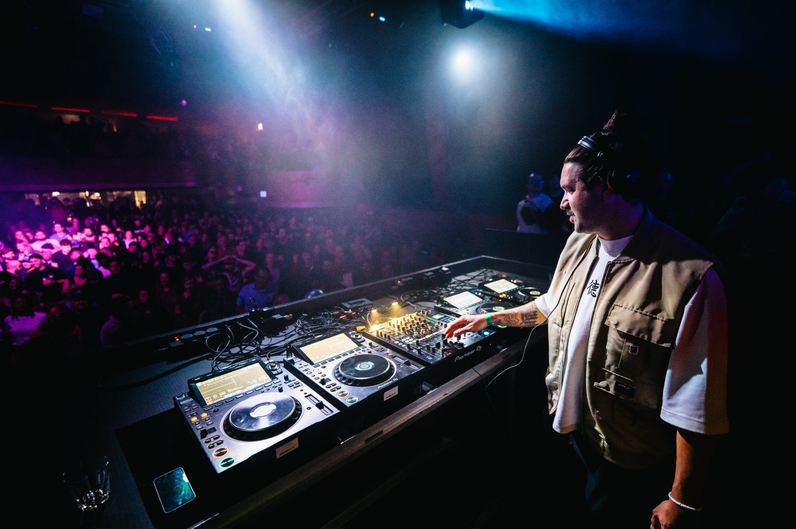 LONDON ELEKTRICITY & ETHERWOOD | ROXY Prague