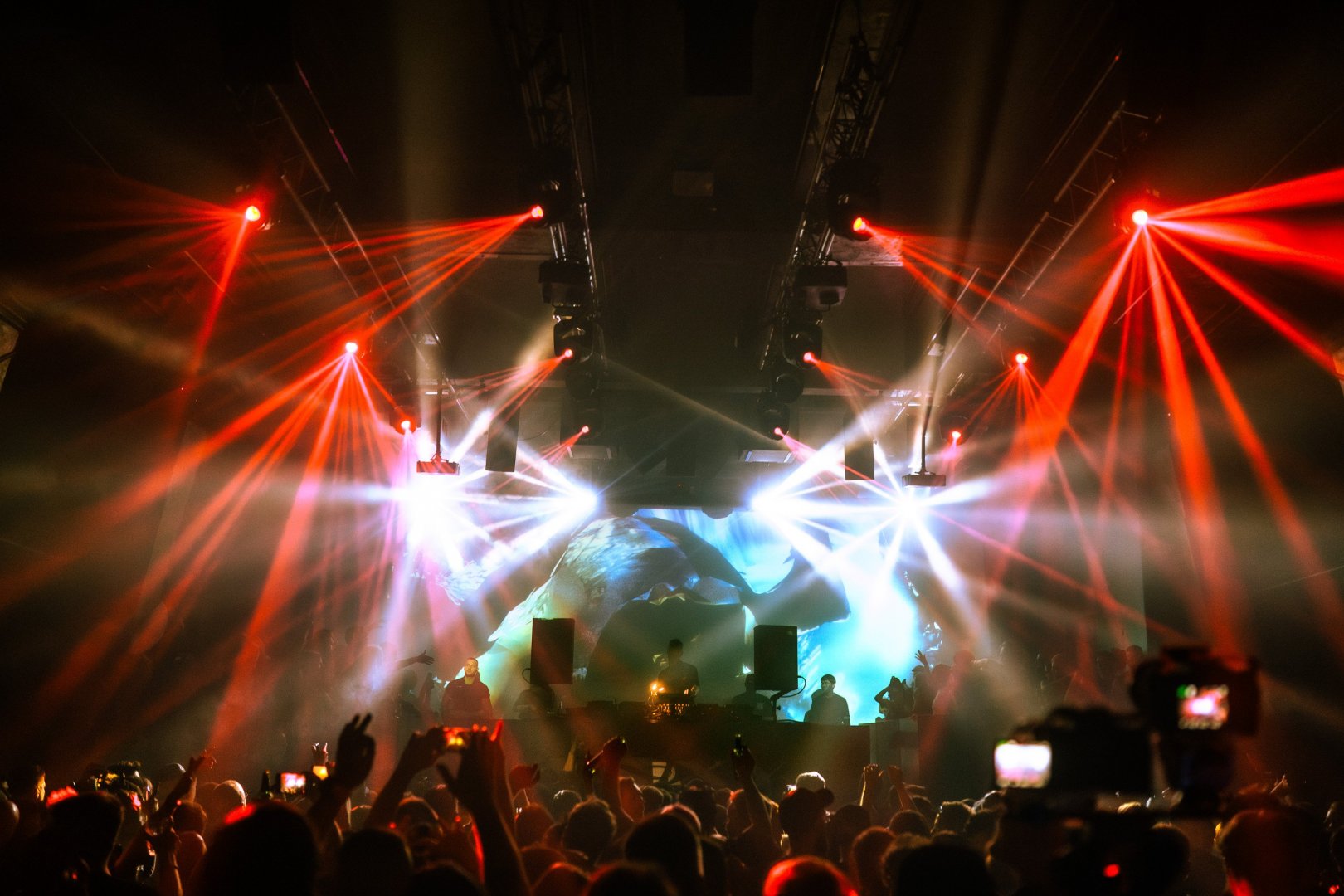 ADAM BEYER | ROXY Prague