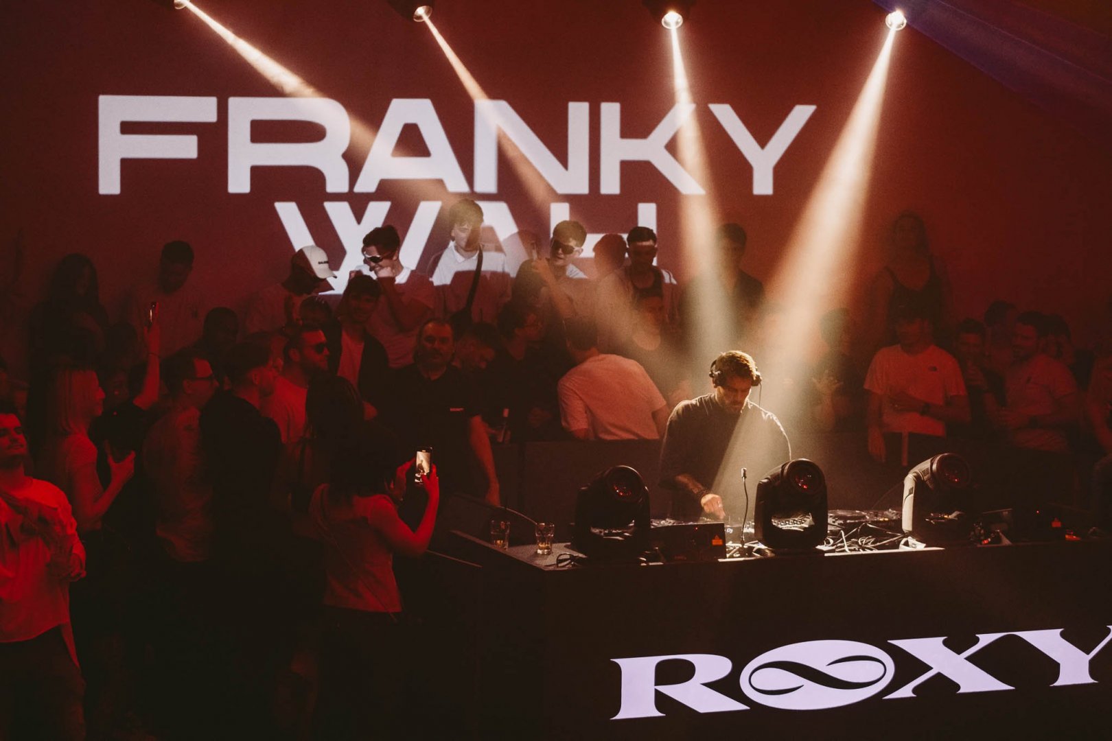 FRANKY WAH | ROXY Prague